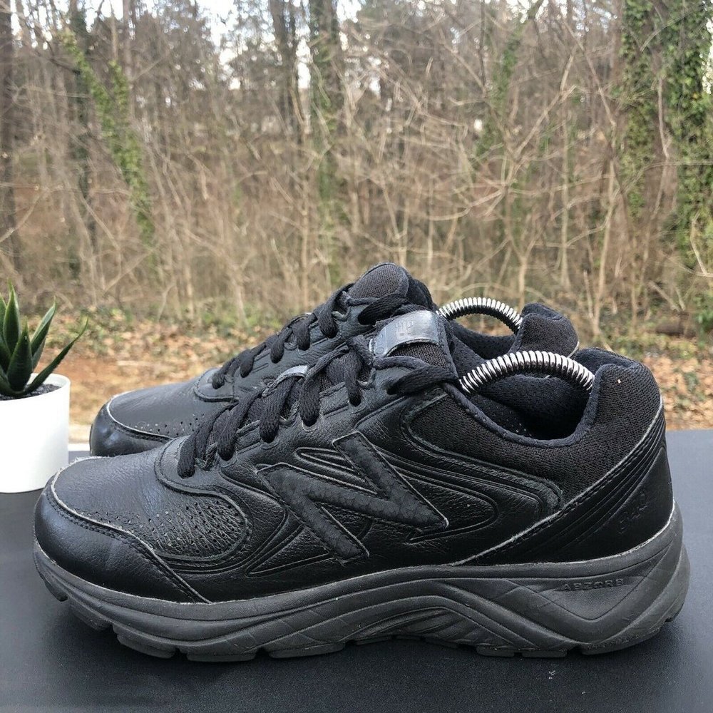 New Balance Womens 840v2 WW840BK2 Black Leather Walking Shoes WOMENS Size 9.5 B